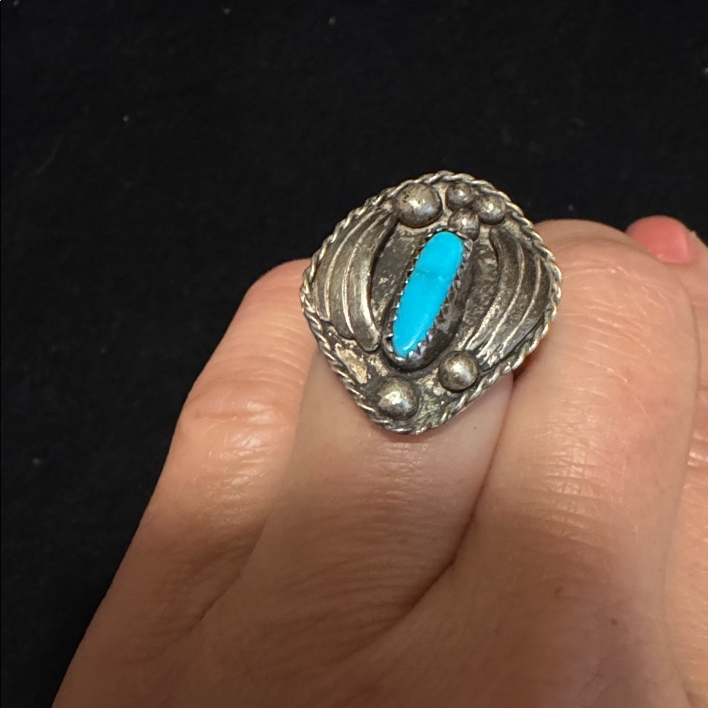 Rare Native American Turquoise Silver Leaves Ring
